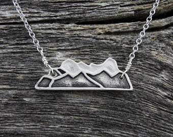 The Canmore Wall Mountain Necklace