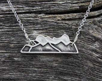 The Canmore Wall Mountain Necklace