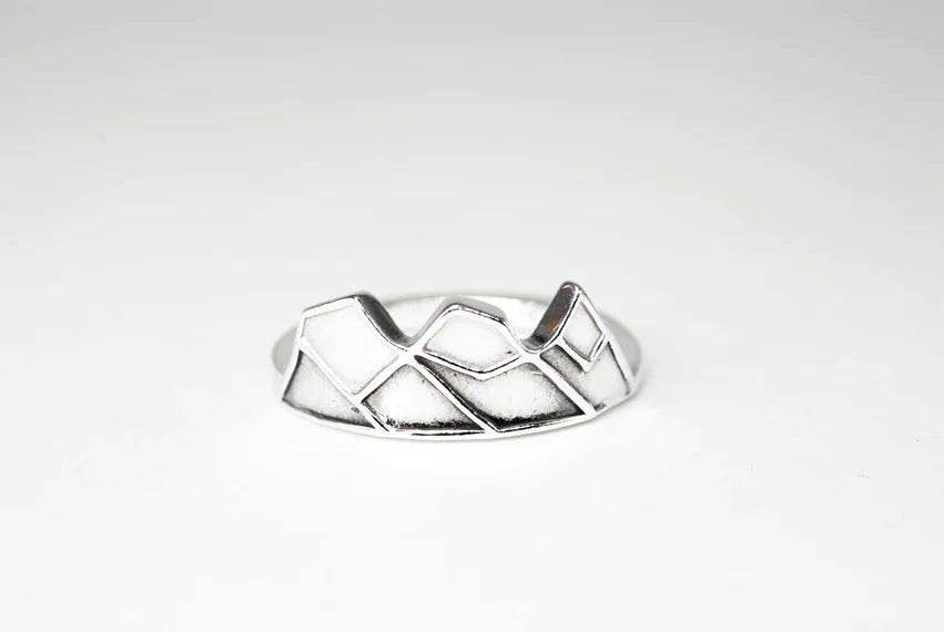 Three Sisters Ring