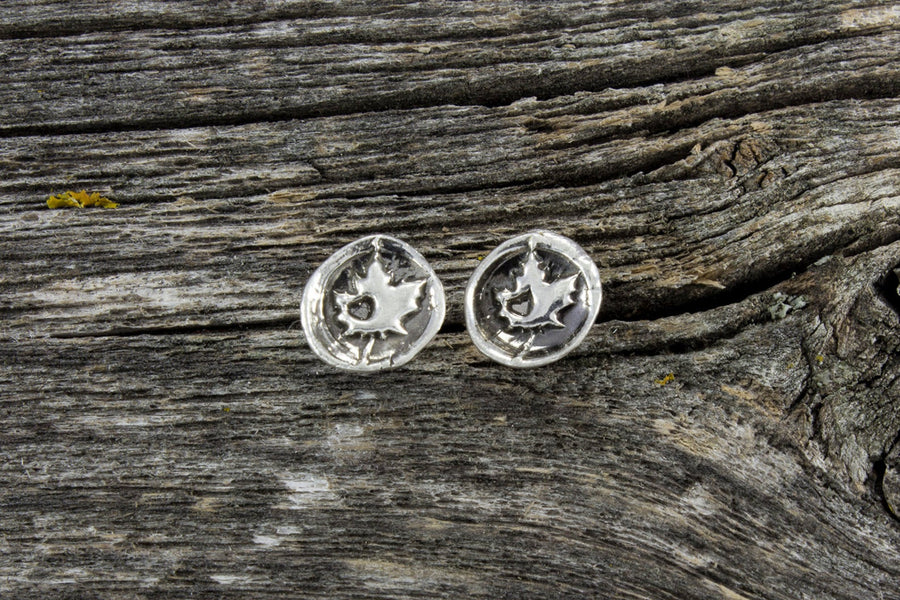 Oh Canada Round Stud Earrings